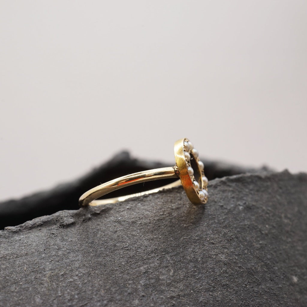 9ct Gold Seed pearl circle ring