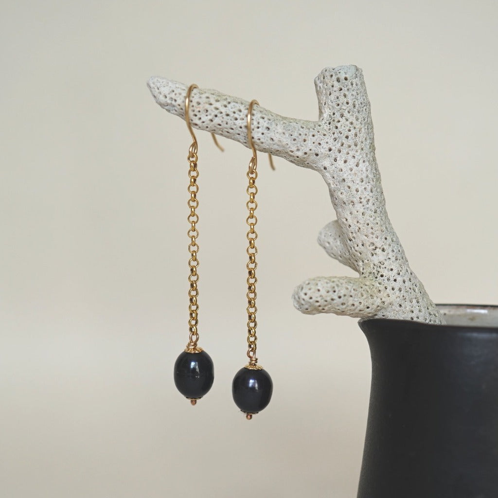 Freshwater Black pearl and Gold Chain Hook Earrings. Media 1 of 3 badgers Velvet