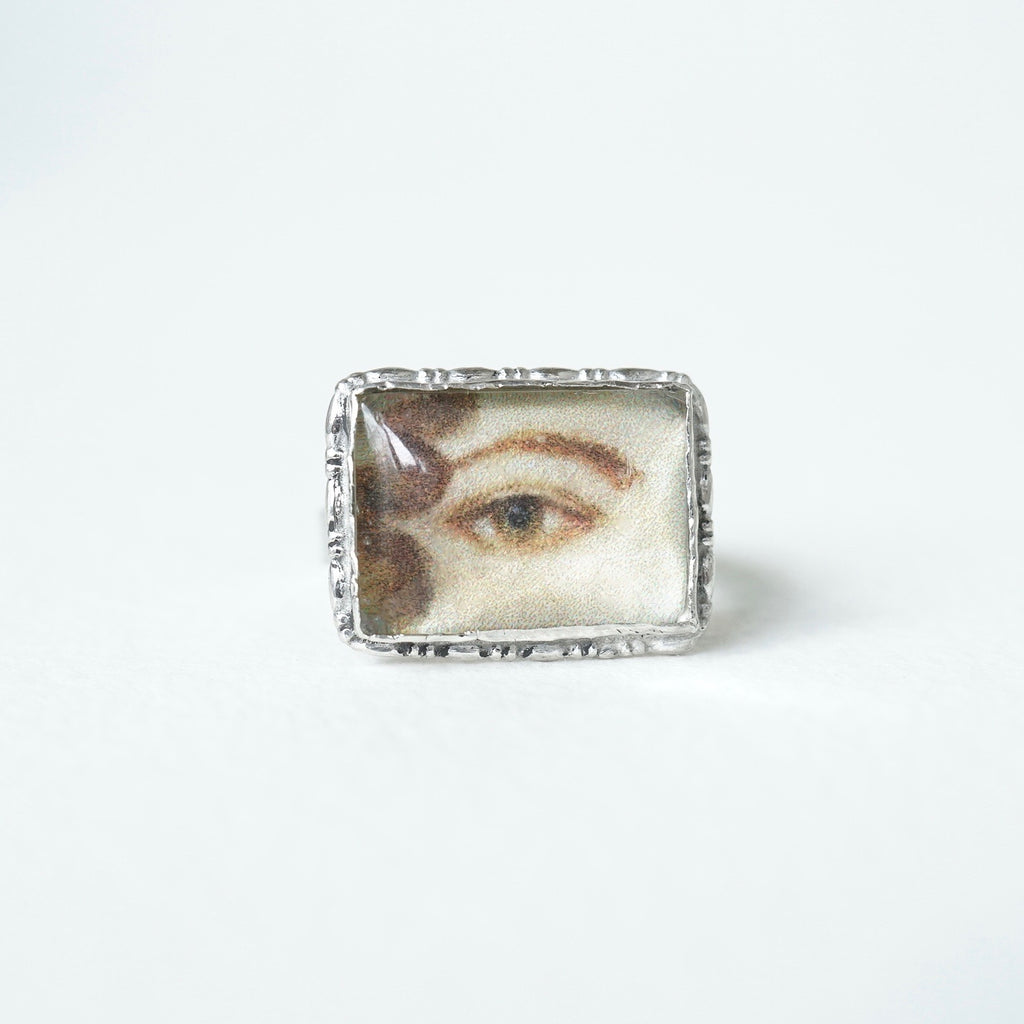 Lover's Eye Silver Ring