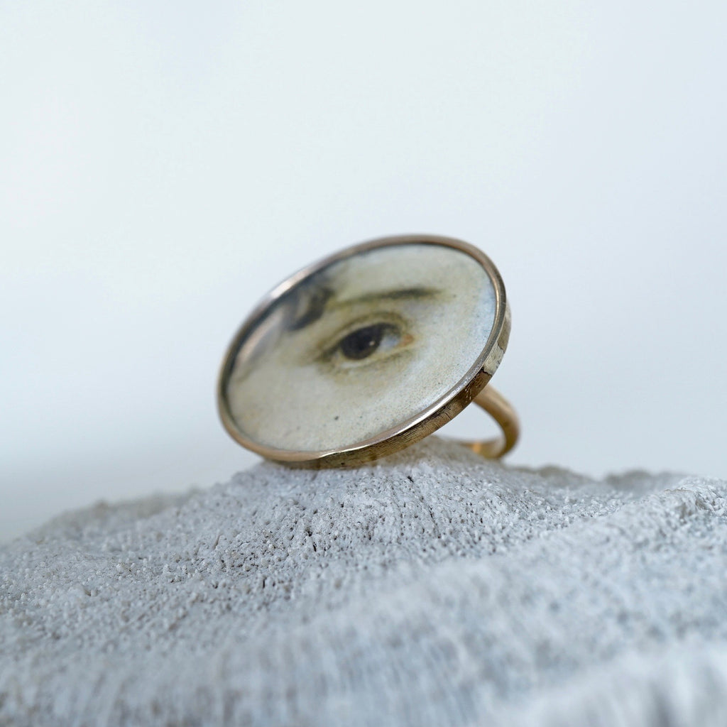 Lover's Eye Gold Ring