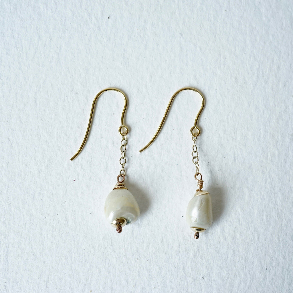 Baroque Pearl Gold Chain and Roman Hook Earrings