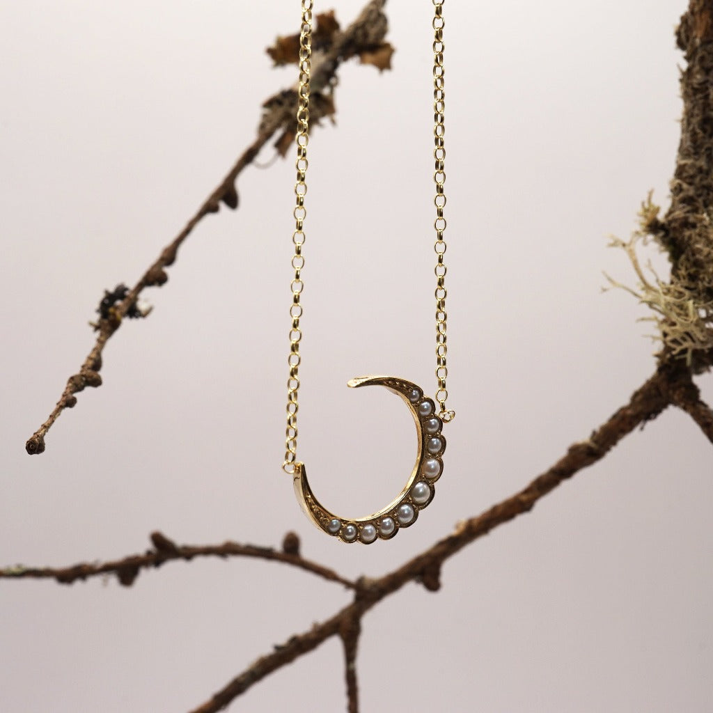 9ct Gold and Seed Pearl Crescent Moon