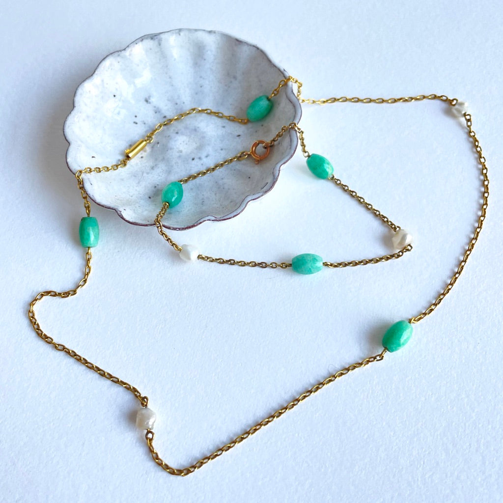 9ct Gold Pearl and Green Hardstone Necklace