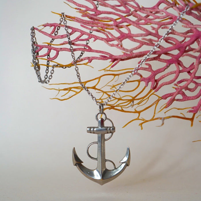 Large Anchor & Silver Chain.