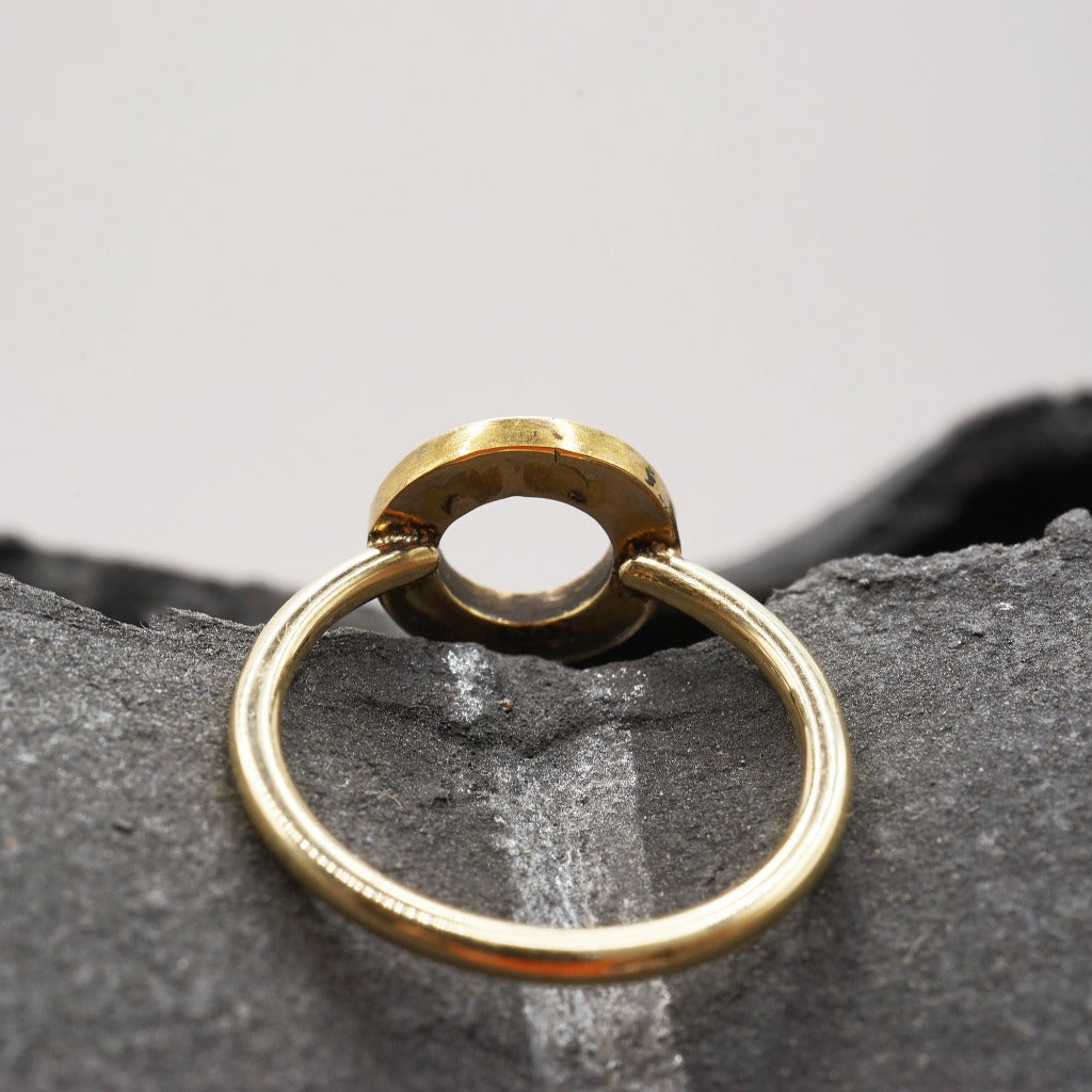 9ct Gold Seed pearl circle ring