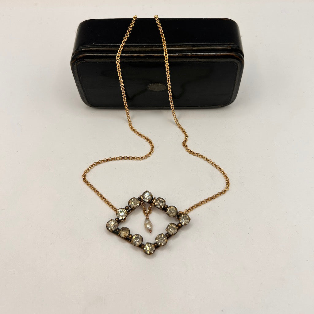 Diamanté Diamond and Pearl Necklace