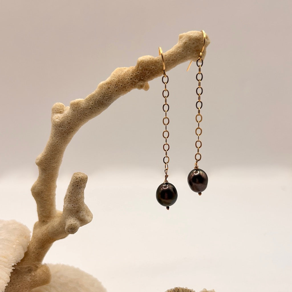 Freshwater Black pearl and Gold Chain Hook Earrings