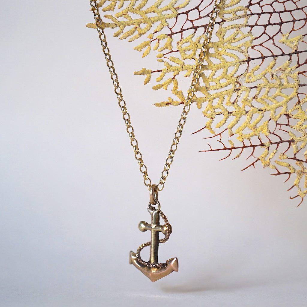 9ct Gold Antique Anchor Necklace Badger's Velvet
