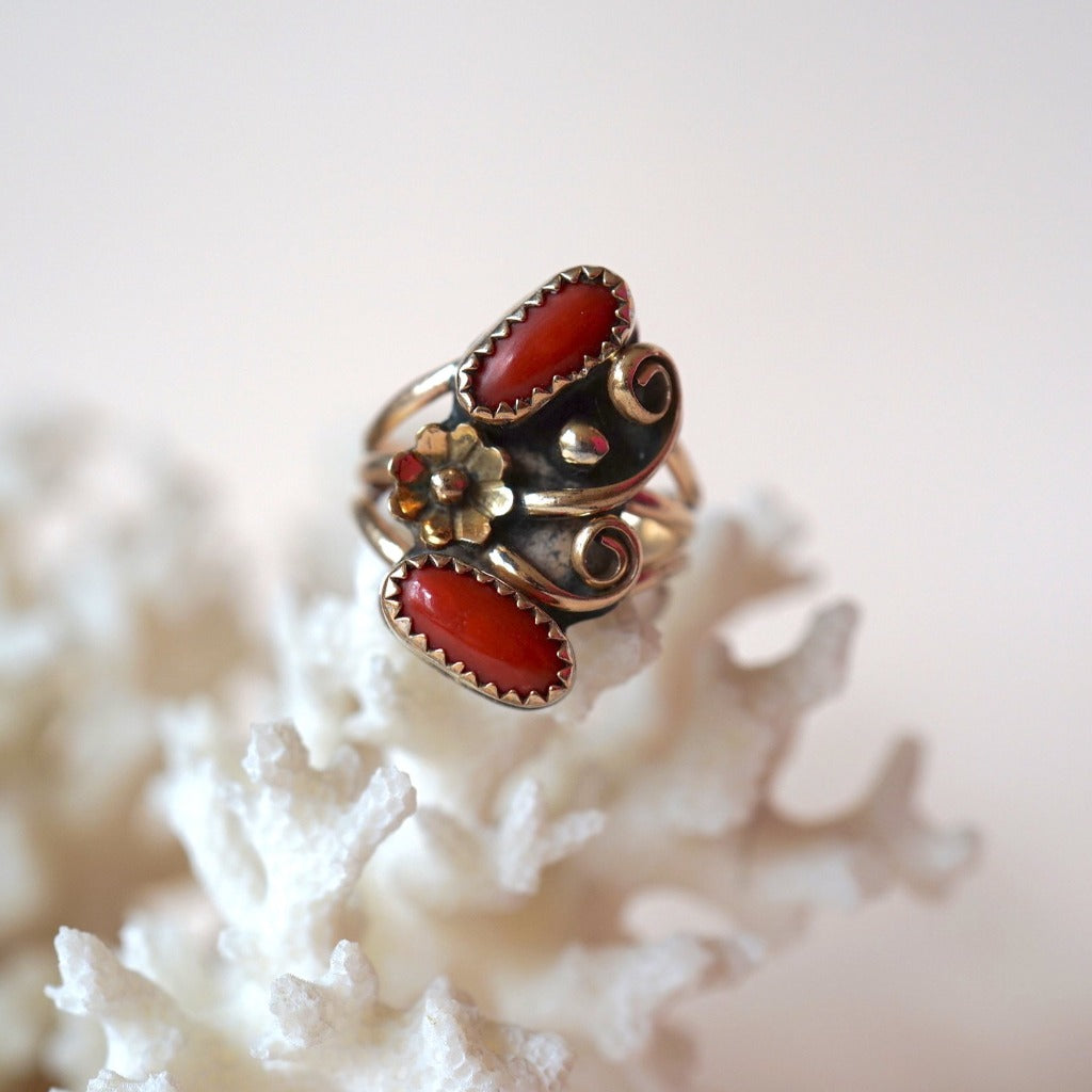 Vintage Gold and Coral Ring