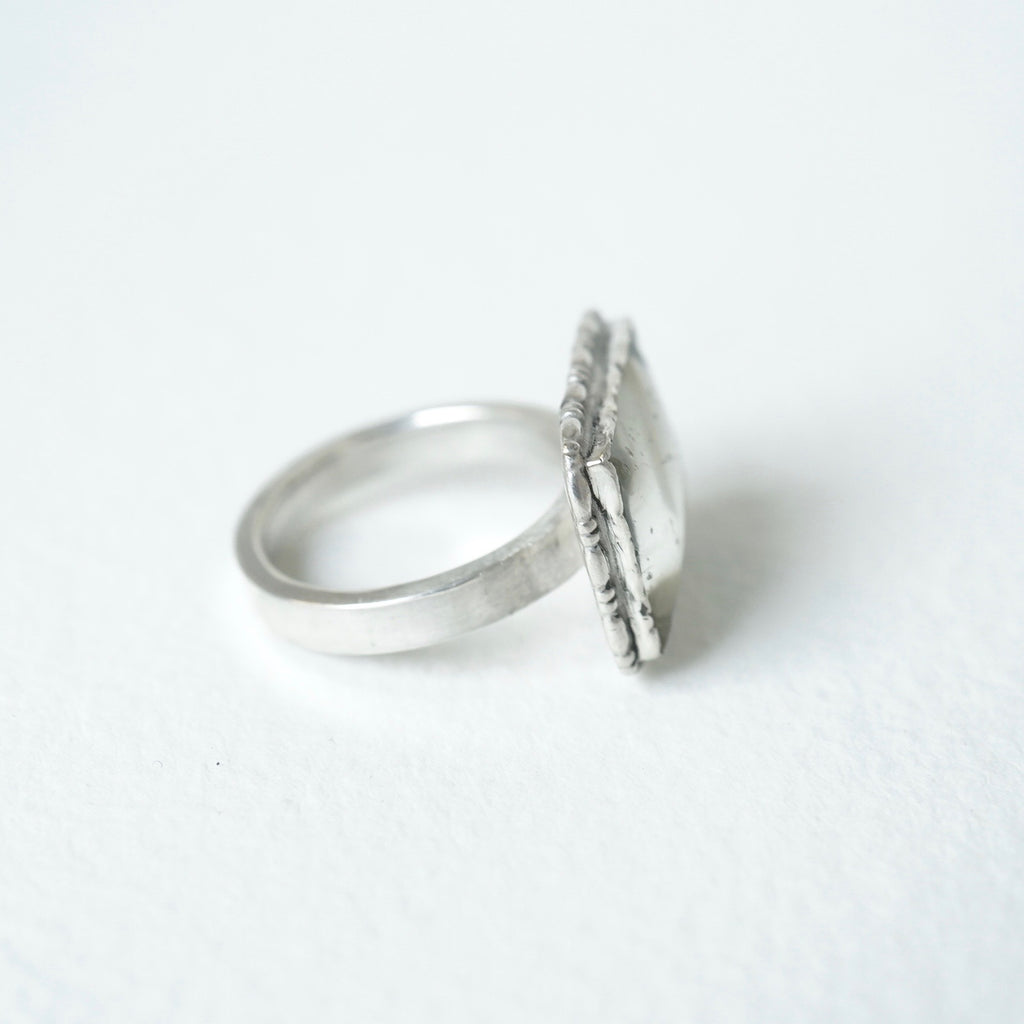 Lover's Eye Silver Ring