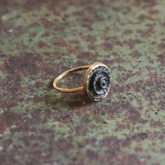 9ct Gold Ring with Bronze Inset.