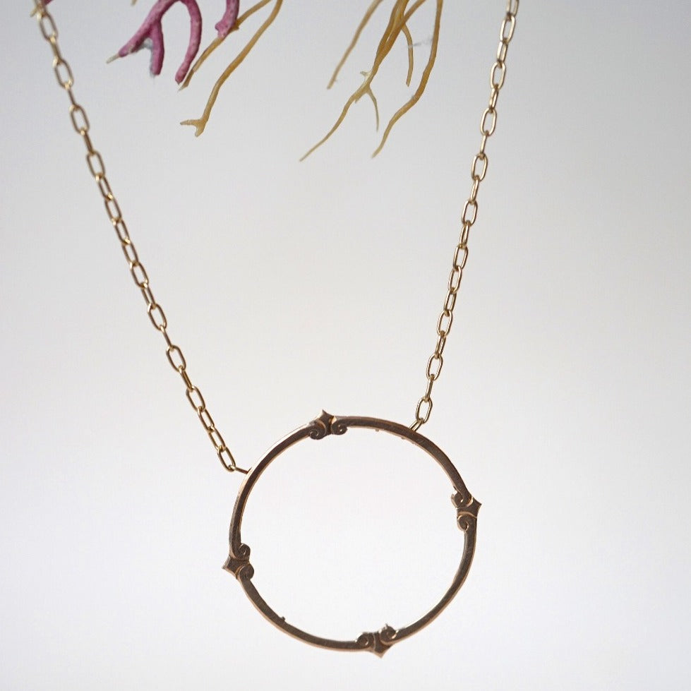 9ct Gold Victorian Circle necklace V Badger's Velvet
