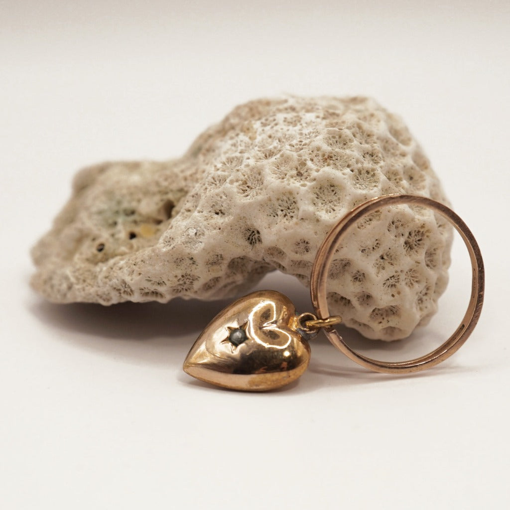 9ct Gold and Seed Pearl Vintage Heart Dangle Ring. Badger's Velvet