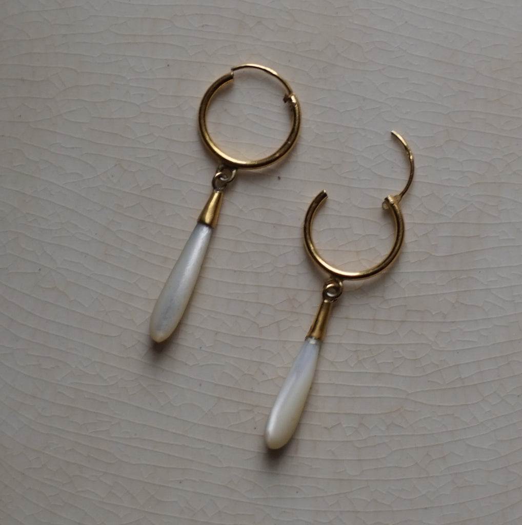 9ct pure Gold and mother of pearl drop sleeper earrings.